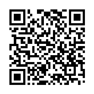 于书记就让三个人带雷沃纳到会议室去谈二维码生成