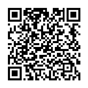 于她上方天空中凝聚成一柄长达二十多丈的紫金长枪二维码生成