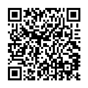 于是丁二狗就将吃饭的地方定在了镇政府门口的一家小饭店二维码生成