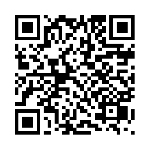 于是他们转而跪向了楚氏天族族长二维码生成