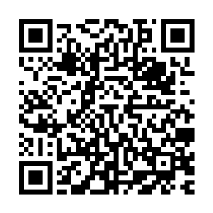 于是他就把自己每天的日程表分成了修炼和战地分析两个大类二维码生成
