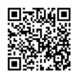 于是克丽斯蒂娜欢呼着回到了看台上面二维码生成