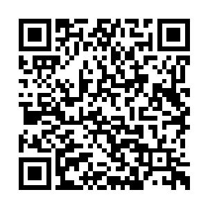 于是她就走了过去……只是当她走了进去的时候二维码生成