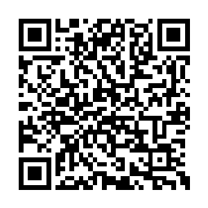 于是就有了这次往洪涛他父亲手里送存折的事情二维码生成