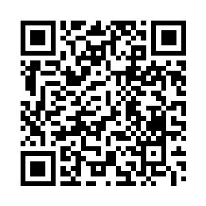 于是张潇晗就与他们二人交替进入月唌二维码生成