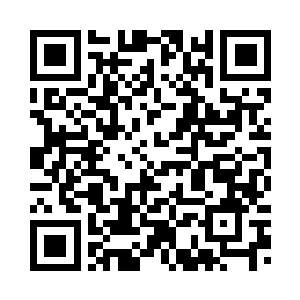 于是毫不犹豫飞身钻进对方巨口里二维码生成