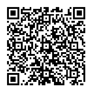 于是这出闹剧的矛头又转而指向了青竹――长着这样一张祸国殃民的妖孽脸的小和尚二维码生成