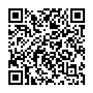 云峥还是恭恭敬敬的拿出具贴请刘都头和老主簿验证二维码生成