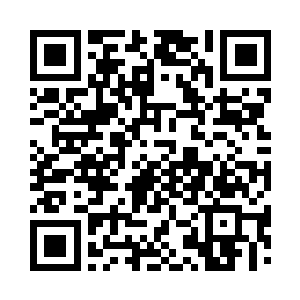 云荷一看到云翎萱竟然坐在那边跟众人说笑二维码生成