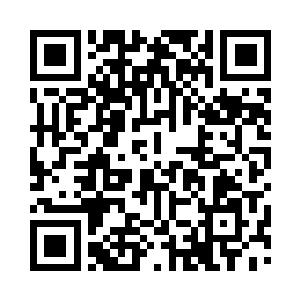 五彩缤纷的天空终于显出了一个燃烧着火焰二维码生成