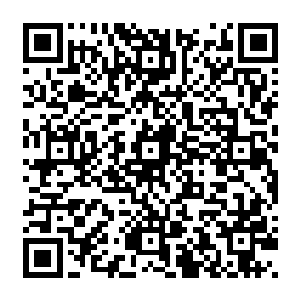 亚瑟王的心情明显不可能这么快恢复的……即便贾斯汀已经答应为他争取新的传送钥匙二维码生成