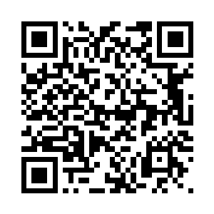 亲自将半跪在地的姜恒远搀扶了起来二维码生成