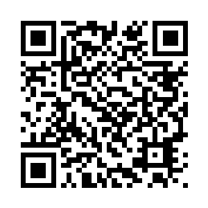 人与人之间到底是靠什么维系的呢二维码生成