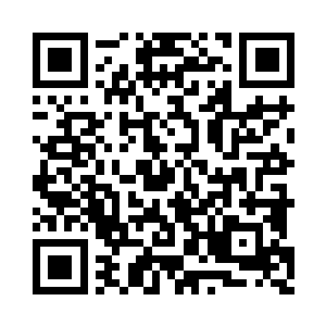 人们在官府的兵丁的维持下纷纷看向一个方向二维码生成