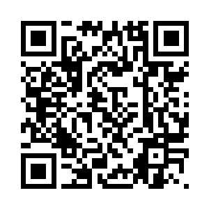 人多力量大加上每个人都动作娴熟二维码生成