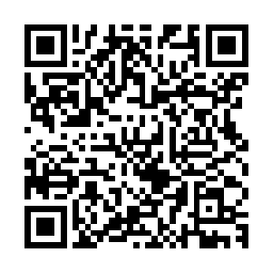 今下午在游泳池我老觉得姚平这家伙围着莫萏转就是在打啥主意二维码生成