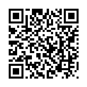 今天郭华摆弄眼镜的次数格外频繁二维码生成