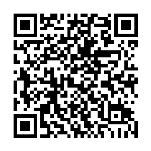 今天马广宇跟查小伟只不过是想泡那两个财贸中专的小美妞二维码生成