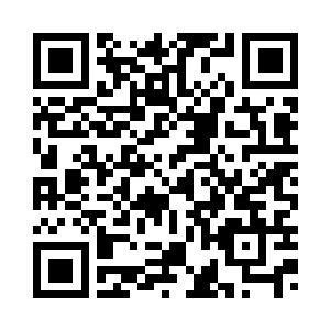 仍是很认真地掰开揉碎了给她们讲二维码生成