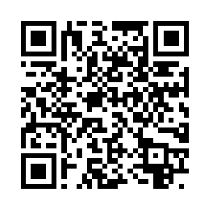 从一条裂缝涨撕成一道强大吸力的门户二维码生成