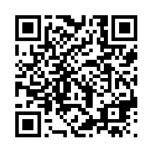 从上面落下的水将他一下子拍坐在海里二维码生成