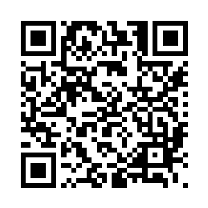 从下飞船之后也表现的就像个寻常的机器人二维码生成