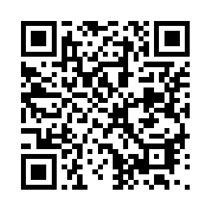 从不远处的茶几上拿过一份报纸和几本杂志二维码生成