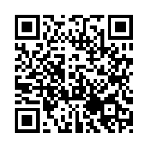 从两侧的截面中就钻出成百上千条肉芽二维码生成
