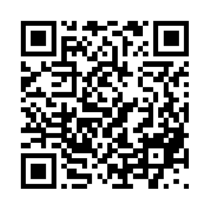 从他身边陆续狂飙而过的跑车引擎发出轰鸣二维码生成