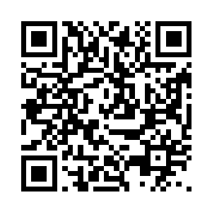 从她的右眼里飞出了一颗白色的珠子二维码生成