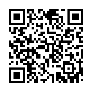 从工人们让开的一条人缝中间挤向行政楼二维码生成