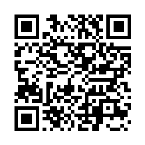 从旁边的山林当中忽然走出了一个黑袍老人二维码生成