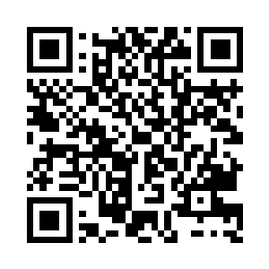 从盘子里拿出一根江米条塞进云落落的小嘴里二维码生成