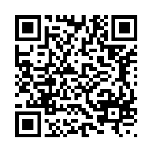 从窗户纸的洞伸出去戳到何西背上二维码生成