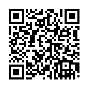 从背后抽取两把大口径的改装自动手枪二维码生成