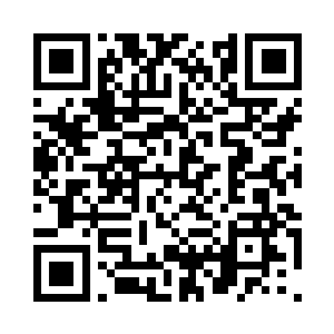 从衣柜里拿了干净的衣服就进了浴室二维码生成