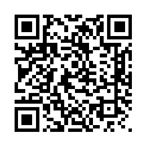 从见到他站在半空中俯视着她的时候二维码生成
