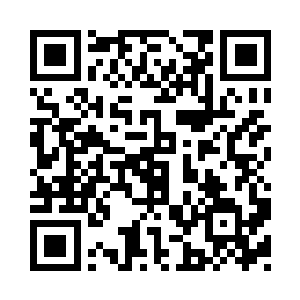 从计程车另一面下车的中年男人笑着道二维码生成