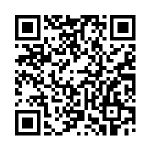 从车里下来的几个人都是顾子铭的同学二维码生成