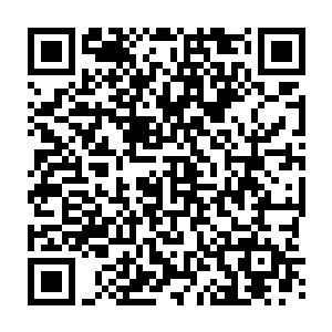 从这一点点差异还是可以看出端倪的――这部电影的美国属性还是更加浓厚的二维码生成