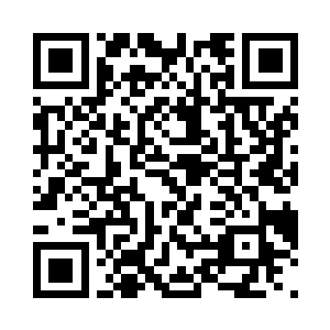 从这部电影手里拿了一半的场次分给了二维码生成