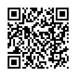 从道袍中摸出一块鲜红欲滴的玉简二维码生成