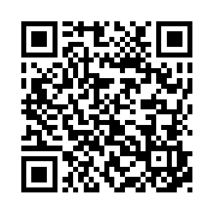 从那以后他就只能使用带瞄准镜的枪械武器了二维码生成