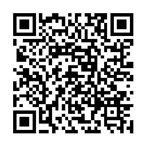 从邮箱里找出一份邮件打开看看确认是摩根发来的二维码生成