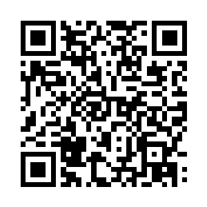 从须弥戒中取出一套新衣服迅速穿上二维码生成