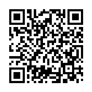 仔细打量着对面激荡着强大气场的少女二维码生成