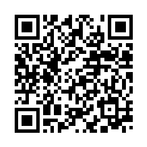 仔细打量那大狗我不禁微眯了眼睛二维码生成