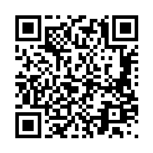 他一向锐利的眼底有着到淡淡的疲倦二维码生成