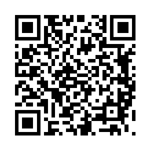 他不得不无时不刻地去注意对面潘森的动向二维码生成