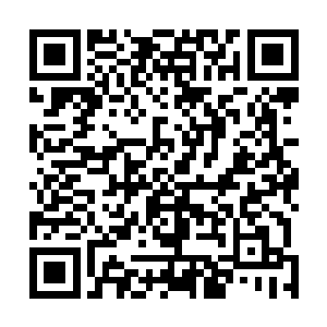 他不必那么小心翼翼地去回避近来存在感越来越强的问题二维码生成